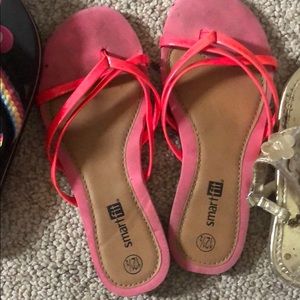 Kids hot pink sandals
